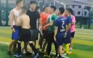 足球场可以带烟雾吗有毒吗，足球场可以带烟雾吗有毒吗知乎