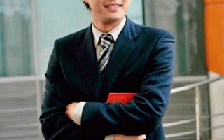 霍启山支持足球运动吗，霍启山支持足球运动吗知乎